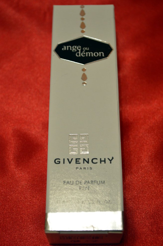 Givenchy Ange ou Demon